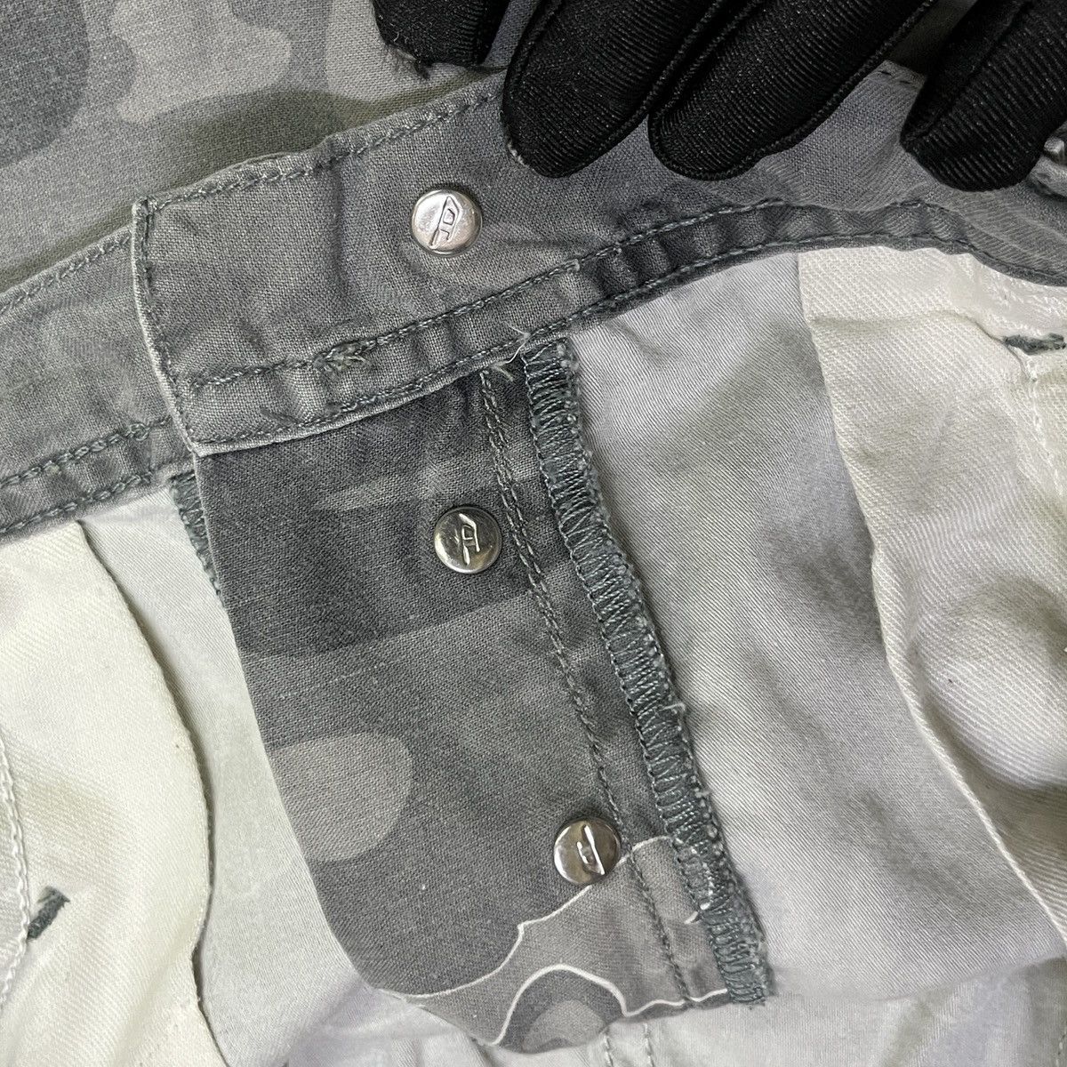 Diesel × Vintage Vintage Diesel Camouflage Baggy Pants Size US 32 / EU 48 - 7 Thumbnail