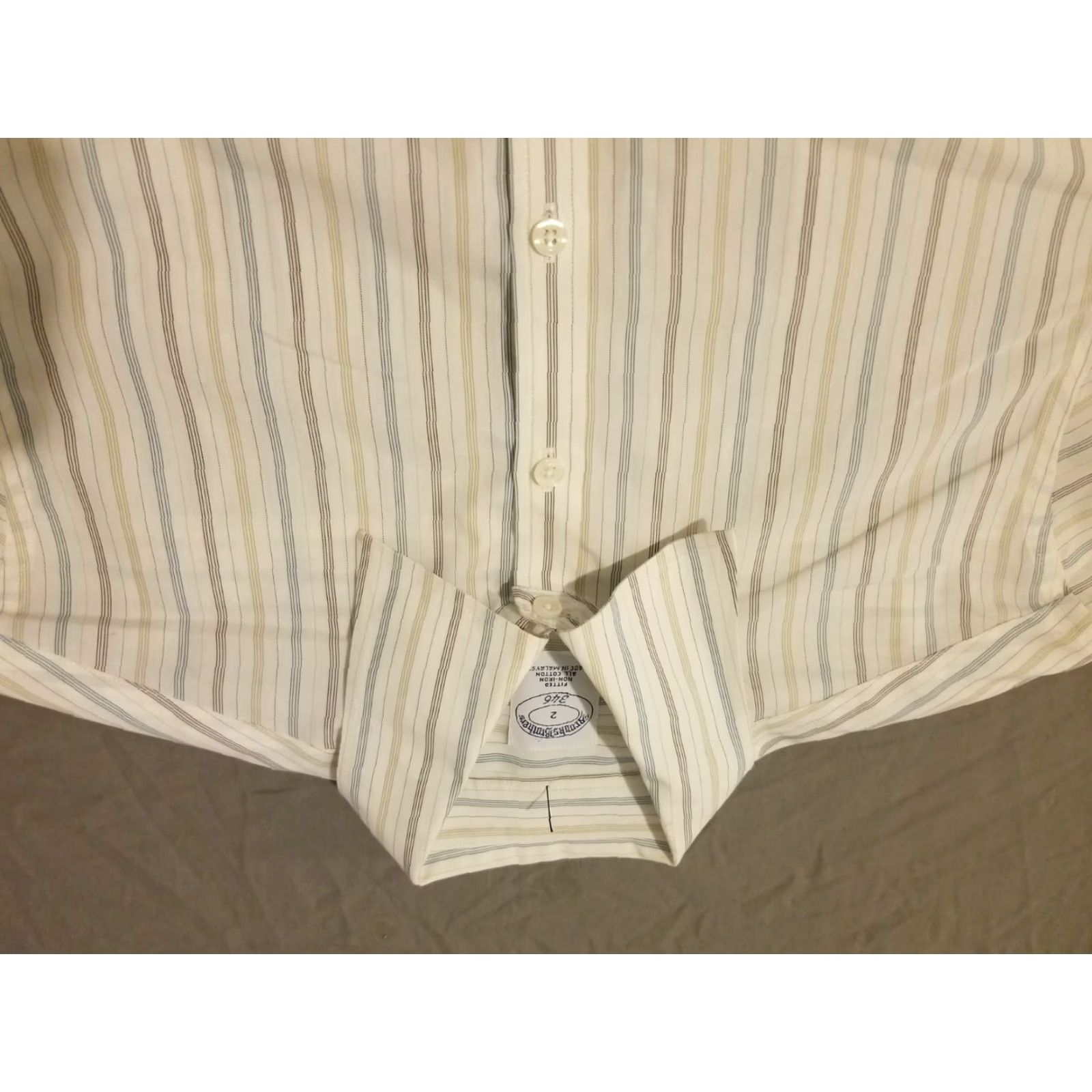 Brooks Brothers Womens Brooks Brothers Dress Shirt Blouse Beige Cotton Button Shirt Size 2 Womens Size XS / US 0-2 / IT 36-38 - 2 Thumbnail