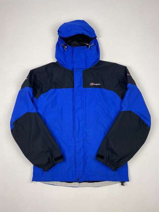 Vintage 2000’s Vintage Berghaus Extrem Gore-Tex XCR Shell Jacket | Grailed