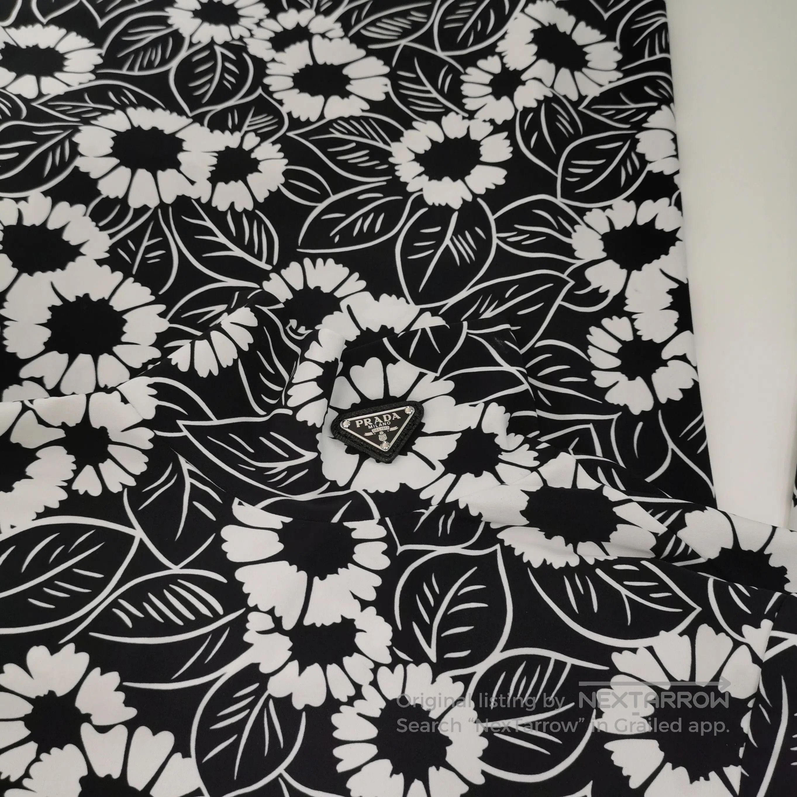 Prada Prada Floral Pattern High Neck Top . Size S / US 4 / IT 40 - 3 Thumbnail