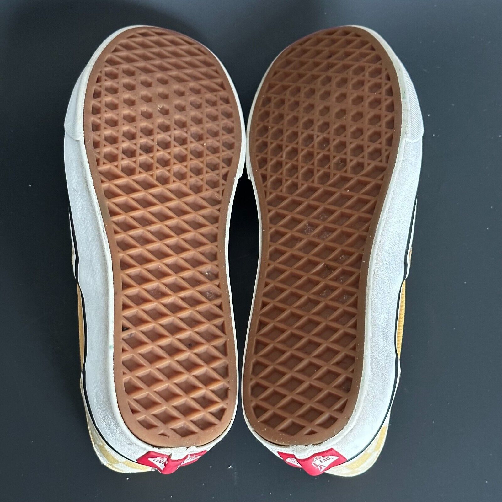 Vans VANS Classic Slip On Checker Yellow&White Men 6/Wo7.5 Skater Size US 6 / EU 39 - 2 Thumbnail