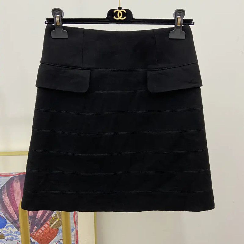 Alexander McQueen Alexander McQueen Black Wool Mini Skirt 0089 Size 23" - 1 Thumbnail