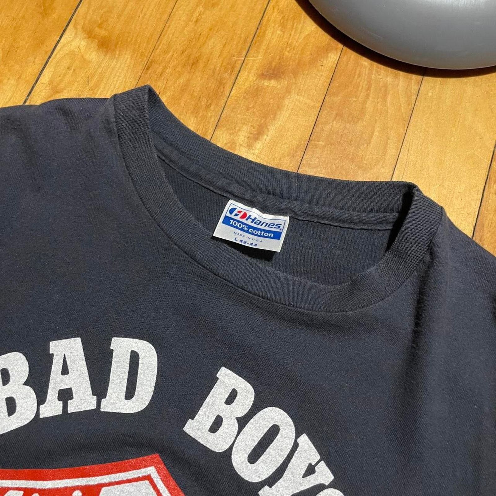 Hanes Vintage Motley Crue Bad Boys T Shirt Mens L Band Tee USA Size US L / EU 52-54 / 3 - 3 Thumbnail