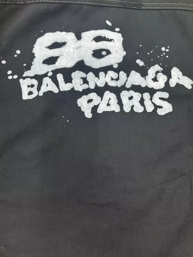 Balenciaga Balenciaga SS23 Solid Print Lapel Single Breasted Long Slee Size US M / EU 48-50 / 2 - 3 Thumbnail