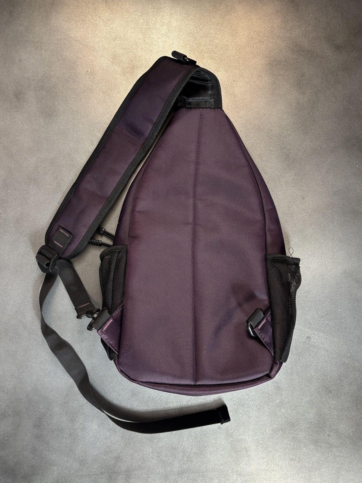 Vintage 2000s Vintage Nylon Crossbody Messenger Plum Purple Prada Size ONE SIZE - 3 Thumbnail