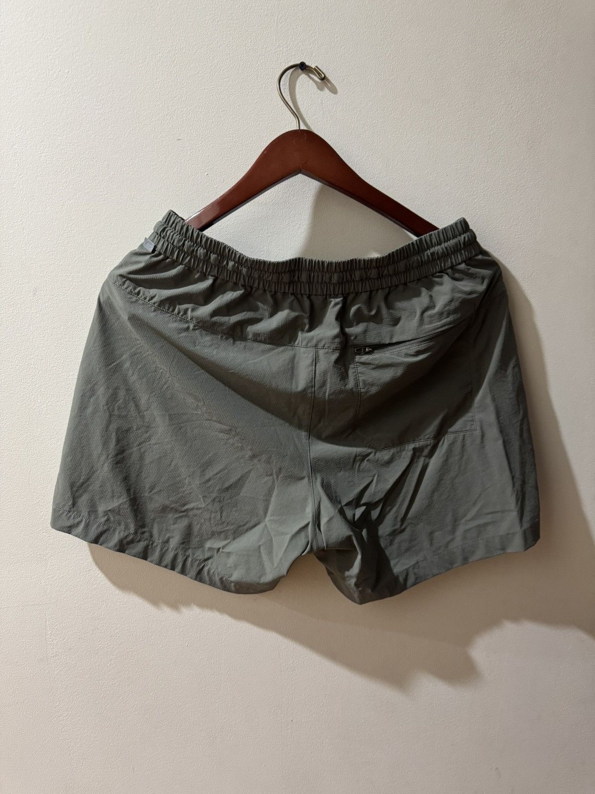 Lululemon Lululemon Men’s Gorpcore Ripstop Athletic Shorts Size US 34 / EU 50 - 2 Thumbnail