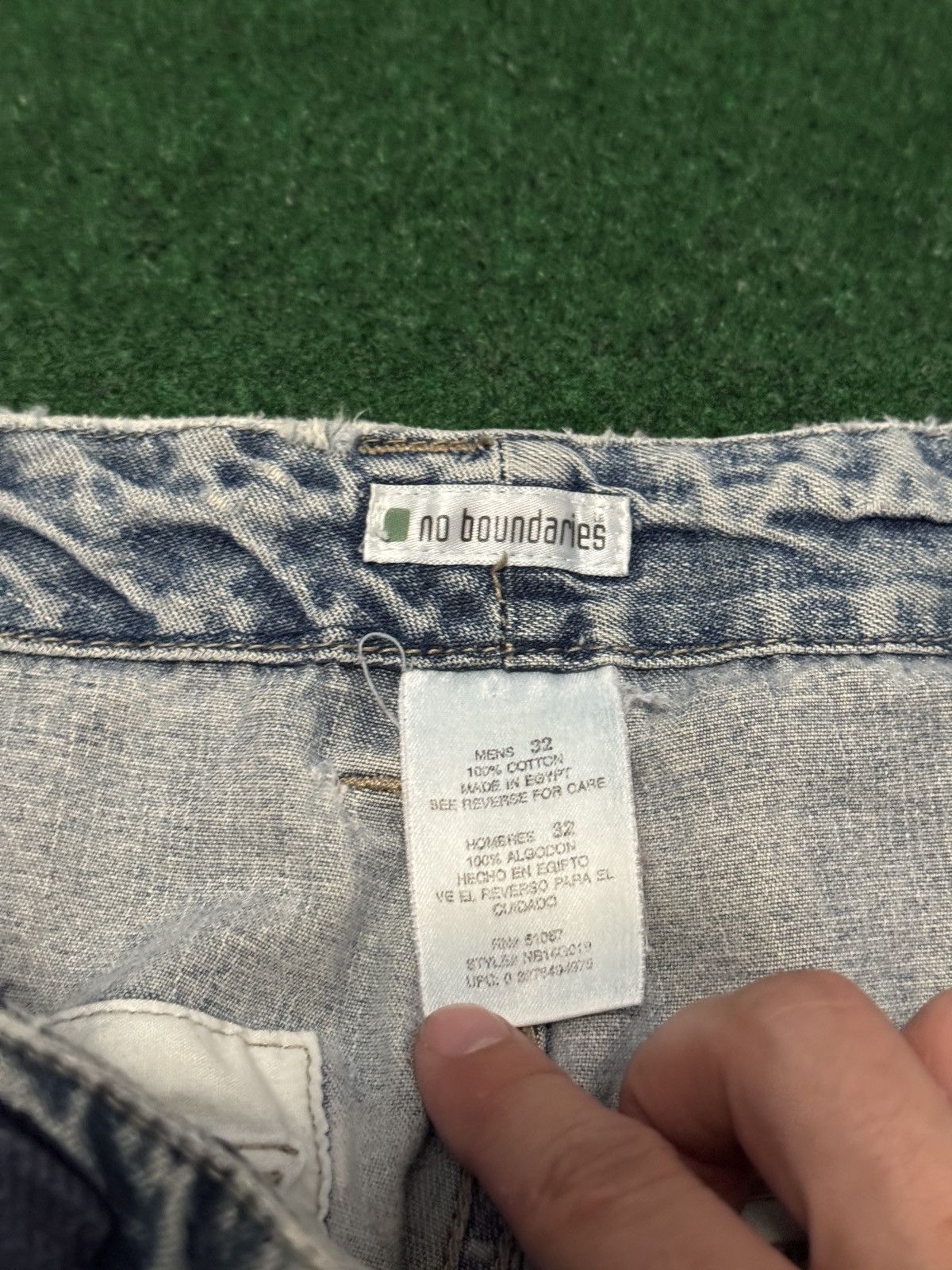 Levi's Y2K Distressed Baggy Cargo Jorts Skater Grunge Denim Shorts Size US 32 / EU 48 - 3 Thumbnail
