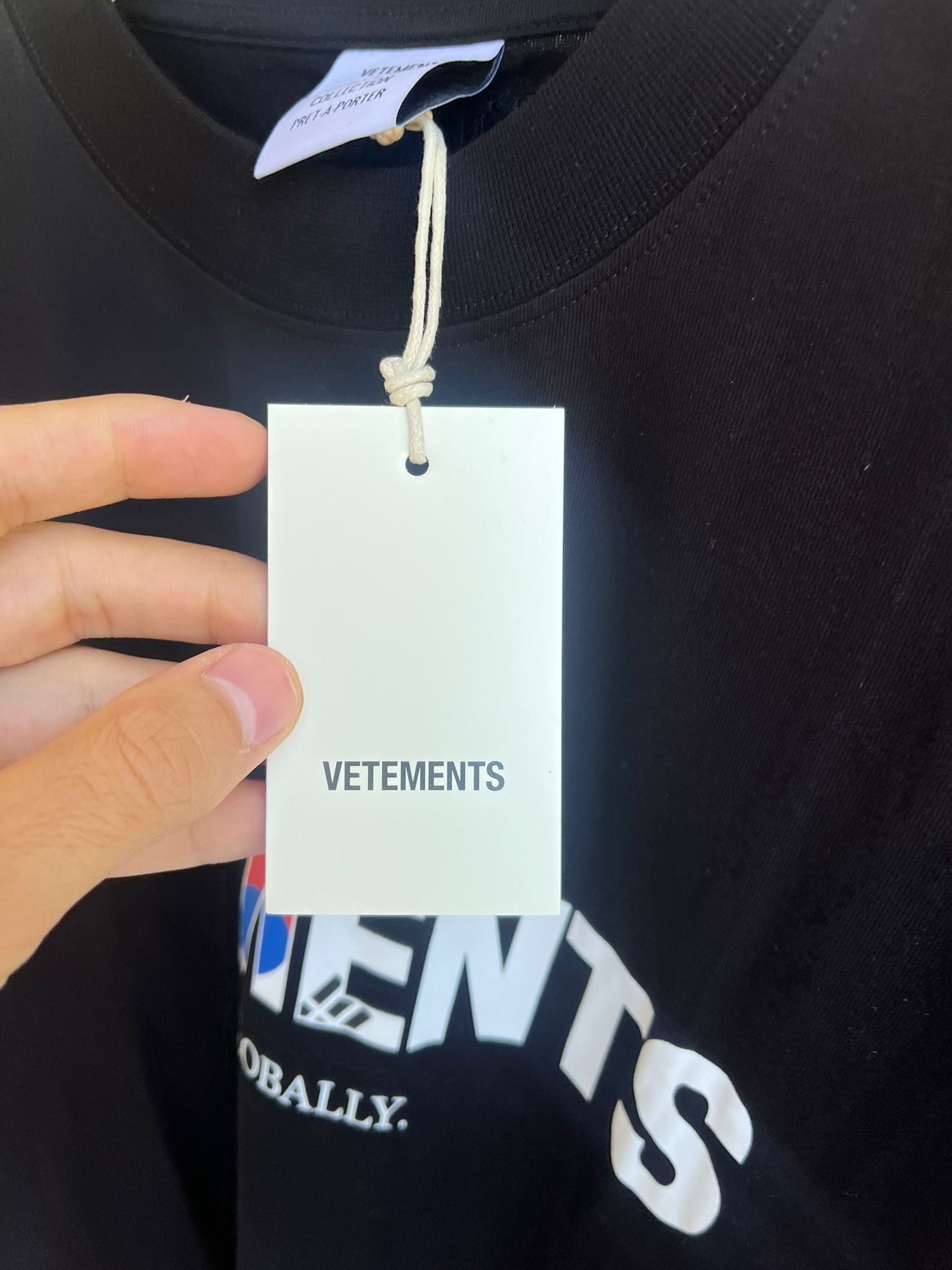 Vetements Dollar Long Sleeve Logo T-Shirt LS in Black Size US XL / EU 56 / 4 - 12 Thumbnail