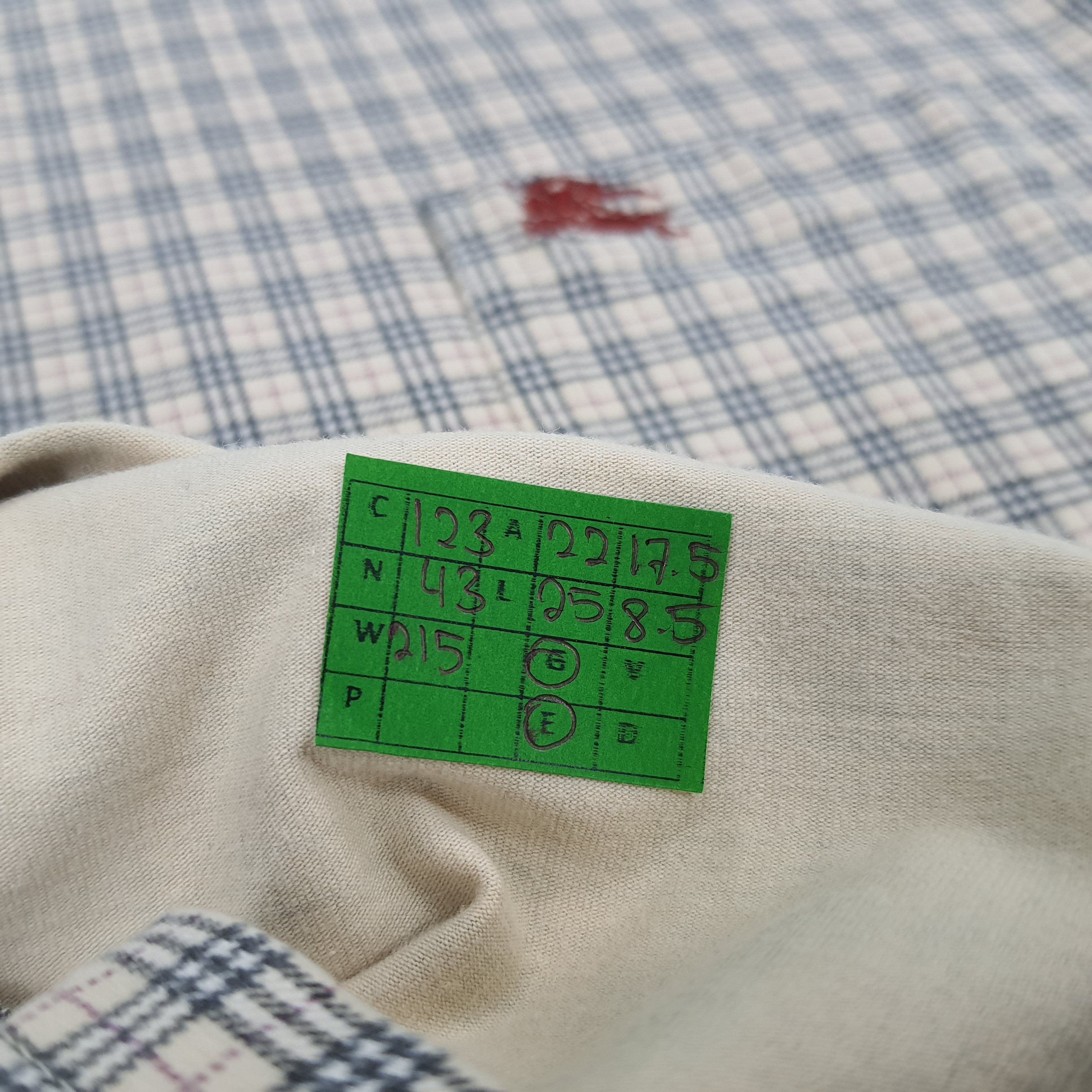 Burberry × Vintage Vintage Burberry London Pocket T-shirt Size US L / EU 52-54 / 3 - 7 Thumbnail