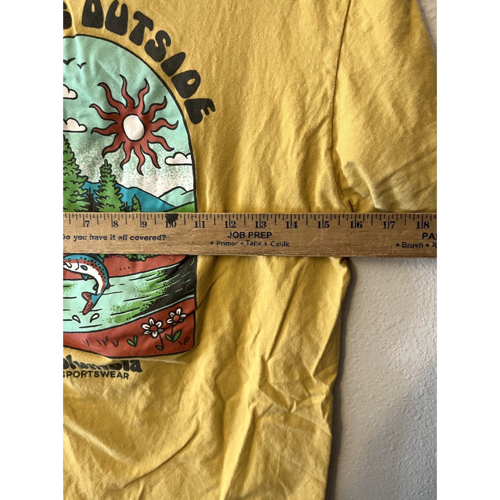 Logo 7 Columbia Logo Tee T-Shirt Logo Fisherman Crew Neck Short Sleeve Yellow M Regular Men’s Tee Size US M / EU 48-50 / 2 - 5 Thumbnail