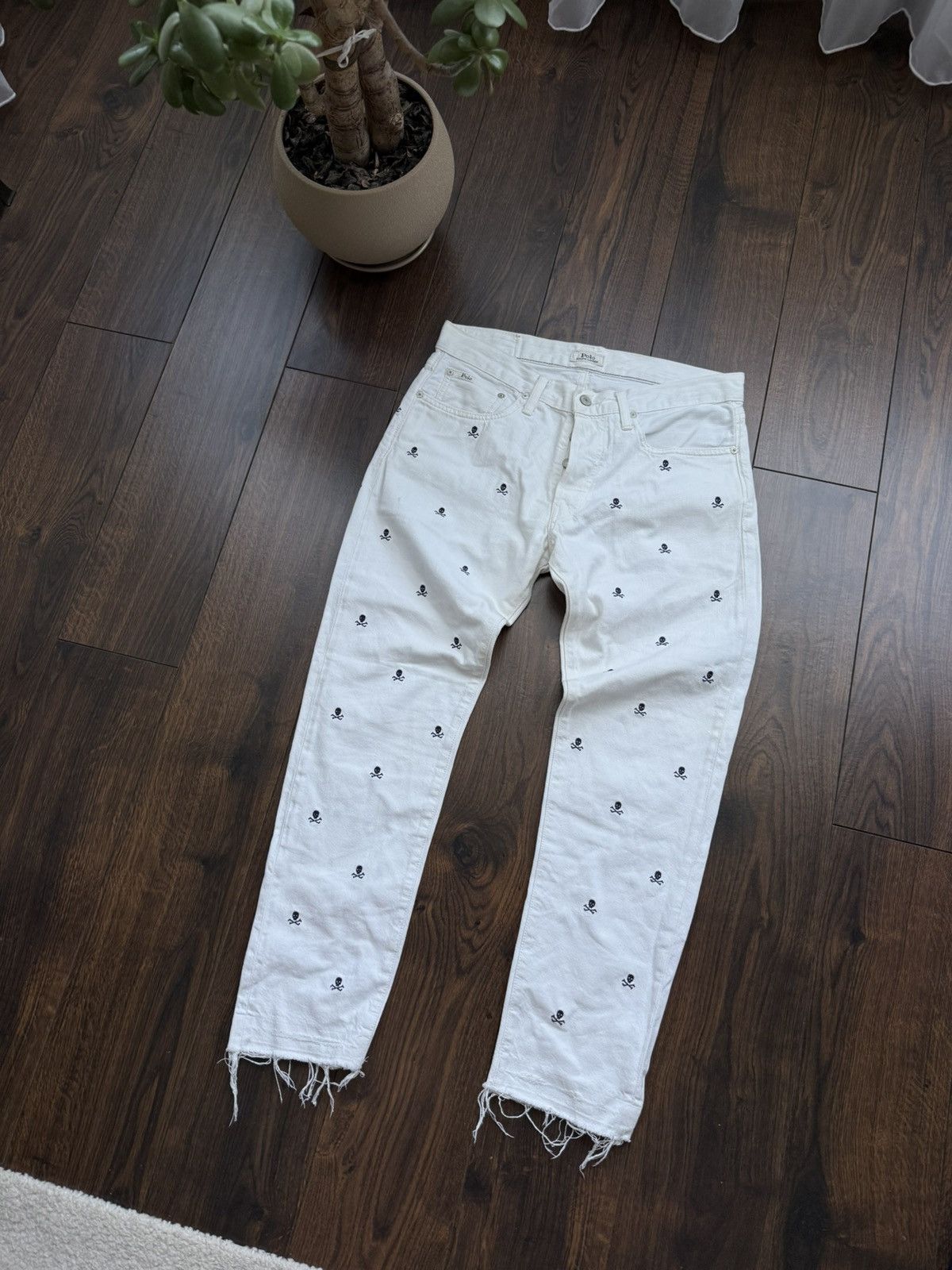 Polo Ralph Lauren Polo Ralph Lauren embroidered monogram chinos Size US 30 / EU 46 - 1 Thumbnail