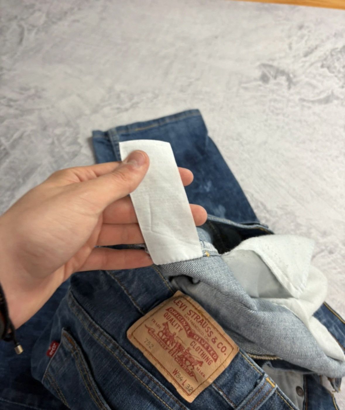 Levi's VINTAGE LEVIS 752 RARE UNIQUE ULTRA WASHED 90S Size US 33 - 11 Thumbnail