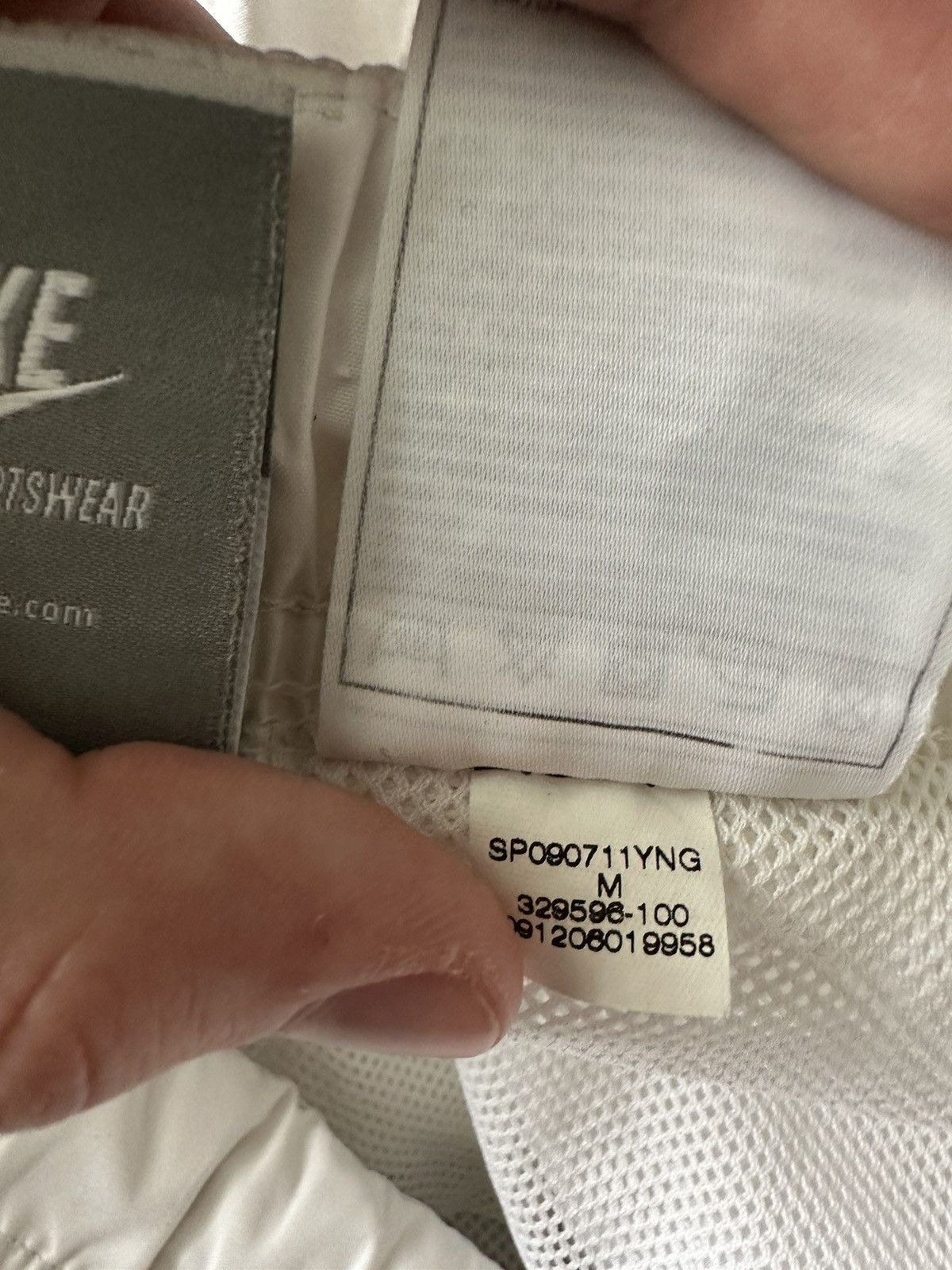 Nike Nike Vintage Nylon Baggy White Trackpants y2k rare size L Size US 34 / EU 50 - 7 Thumbnail