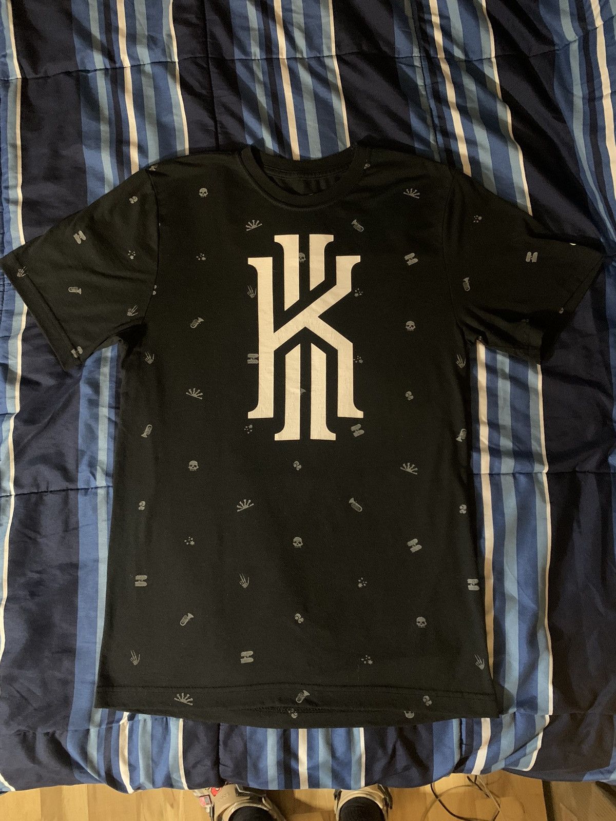 Nike 2014 Nike Kyrie Irving T-Shirt Dri-Fit Mens Small Size US S / EU 44-46 / 1 - 1 Thumbnail