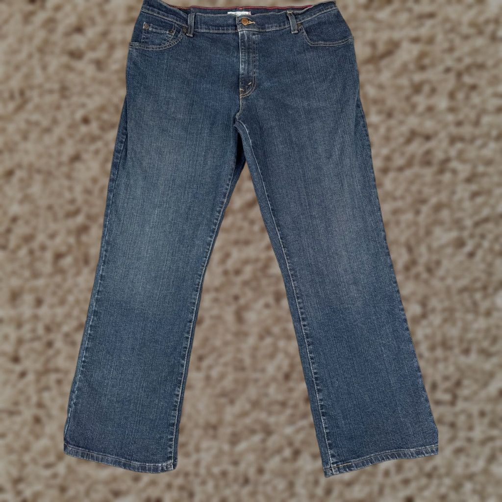 Levi's Levi's Jeans Women 550 Mid Bootcut Denim Blue 34x29 Relaxed 16 Cotton Blend 5-Pocket Distressed Size 38" / US 16 / IT 52 - 1 Thumbnail