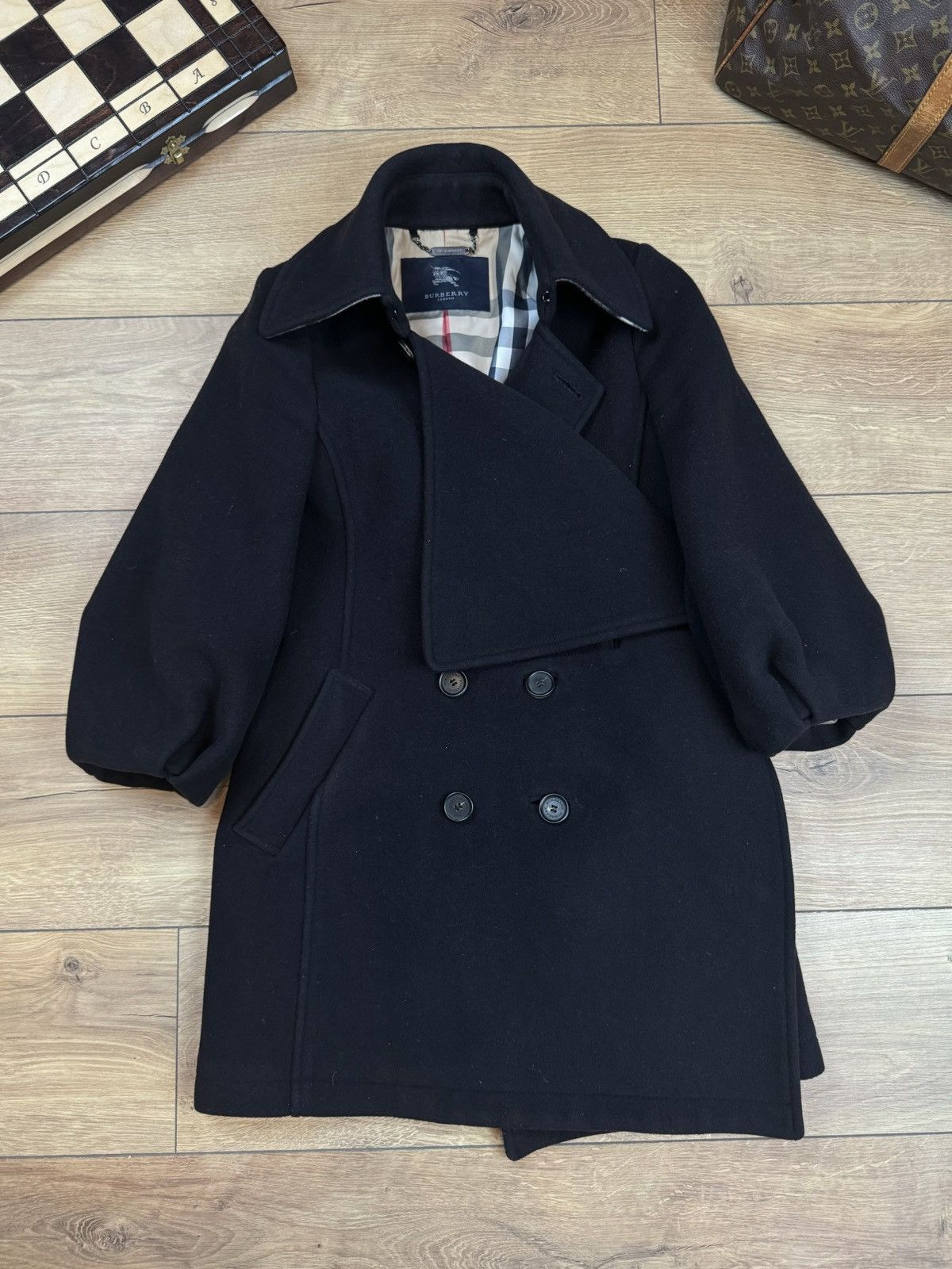 Burberry Wool coat trench Burberry original streetwear luxury item Size XS / US 0-2 / IT 36-38 - 1 Thumbnail