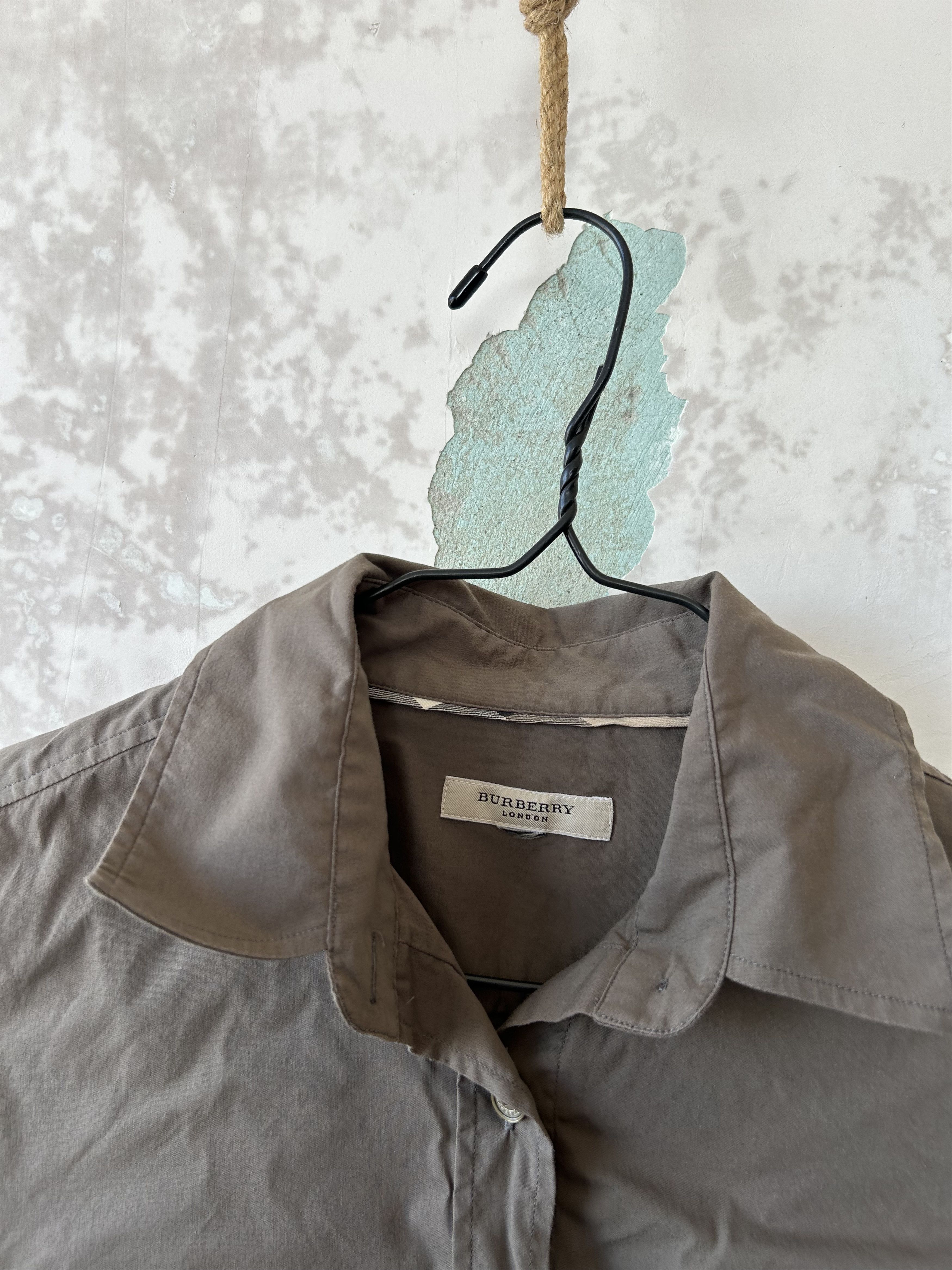 Burberry Vintage Woman Burberry Shirt Long Sleeve Y2K Size M / US 6-8 / IT 42-44 - 4 Thumbnail