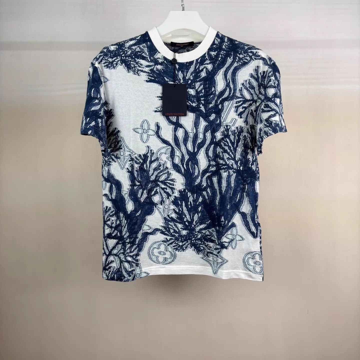 Louis Vuitton LV seaweed plant print short tee S new Italy 100% cotton Size US S / EU 44-46 / 1 - 1 Thumbnail