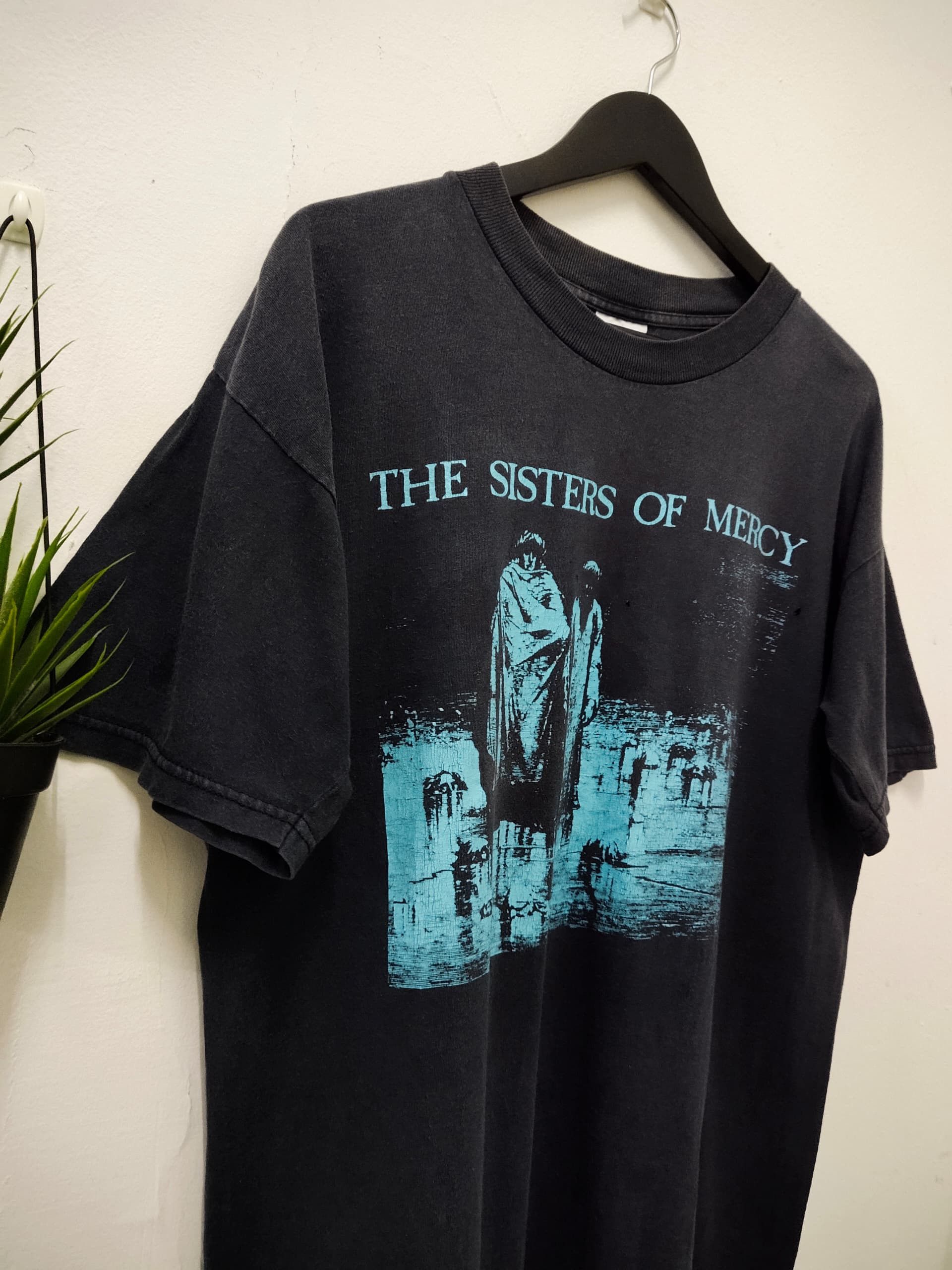 Band Tees Vintage 90s The Sisters of Mercy band t shirt Size US L / EU 52-54 / 3 - 4 Thumbnail