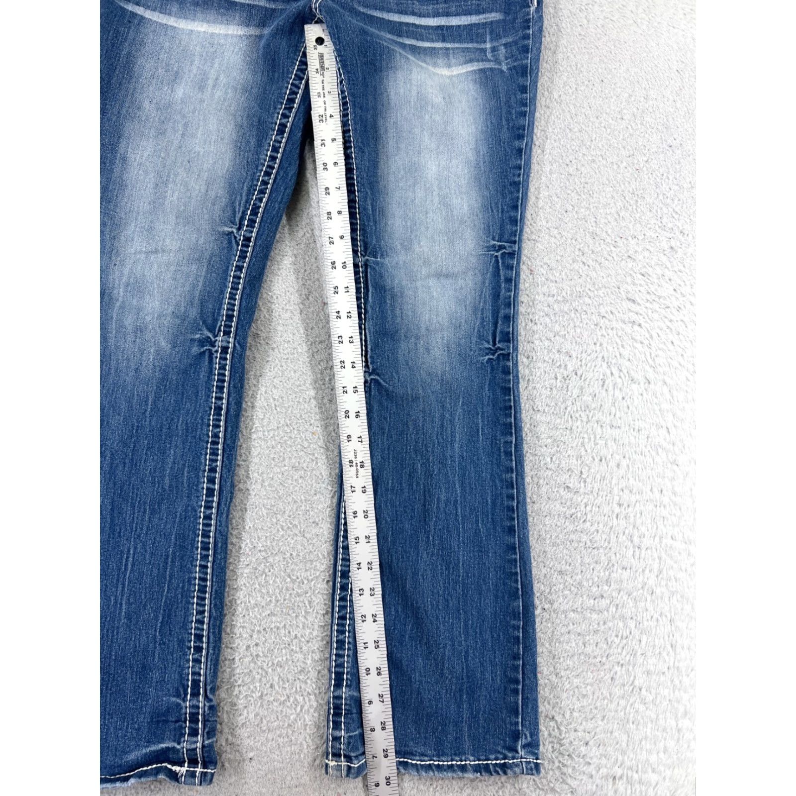 Vintage Maurices Women's Jeans Size 9 Blue Denim Low Rise Flared Embroidered 5-Pocket Regular Fit Size 30" / US 8 / IT 44 - 7 Thumbnail