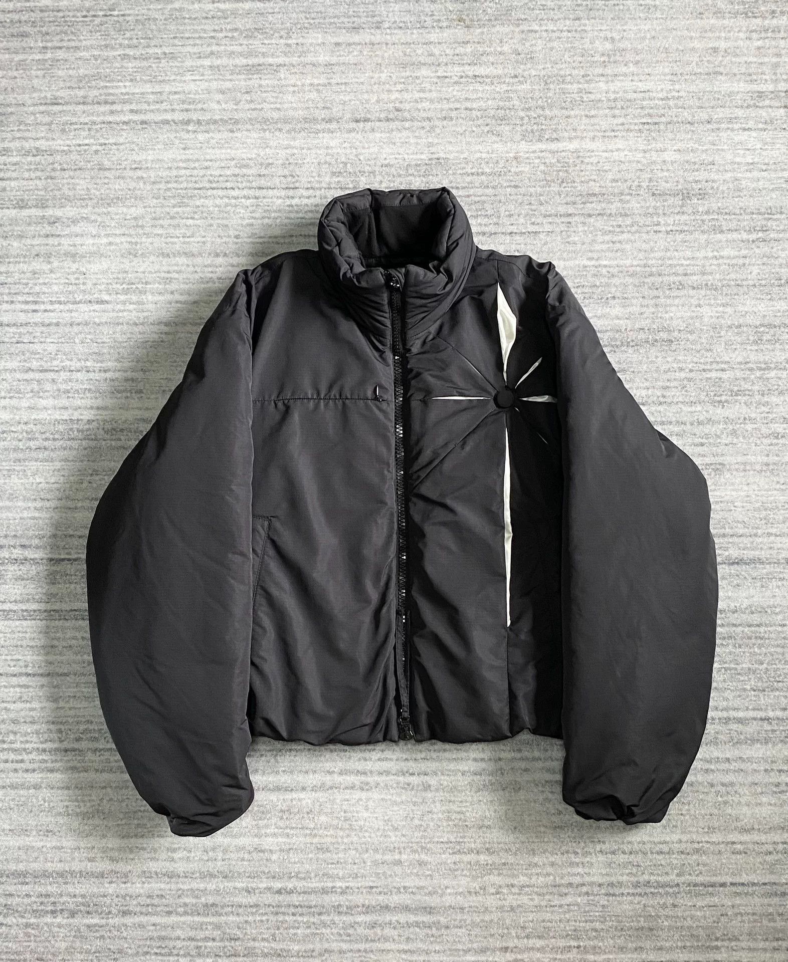 Kusikohc black and white cutting down jacket Size S / US 4 / IT 40 - 1 Thumbnail