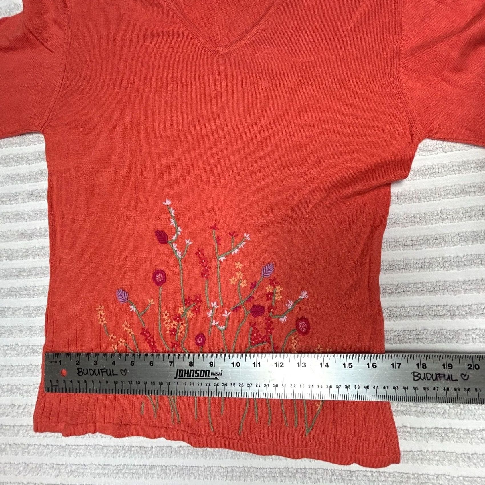 Lord & Taylor LORD & TAYLOR Women's Orange Floral Embroidered Sweater Medium V-Neck Pullover Size M / US 6-8 / IT 42-44 - 7 Thumbnail