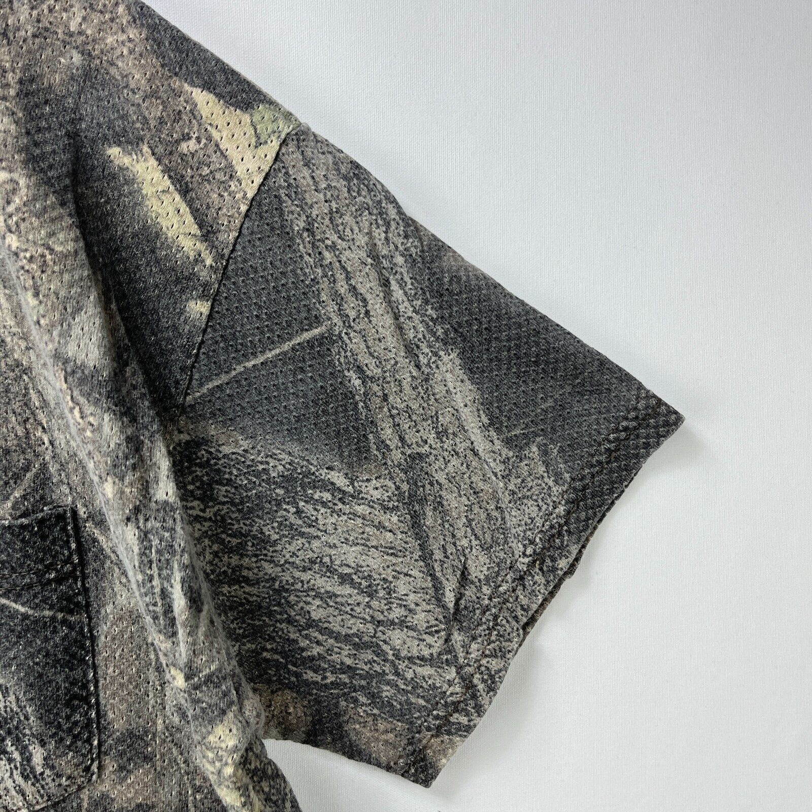 Vintage Vintage '90s Realtree Camo T-Shirt Large Size US L / EU 52-54 / 3 - 4 Thumbnail