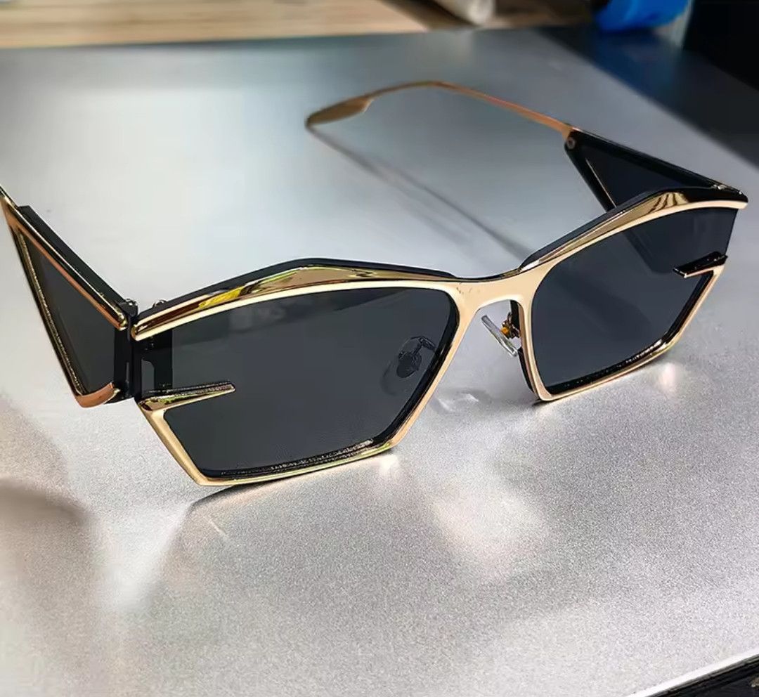 Japanese Brand × Vintage Y2K style casual suneyeglass Size ONE SIZE - 1 Thumbnail
