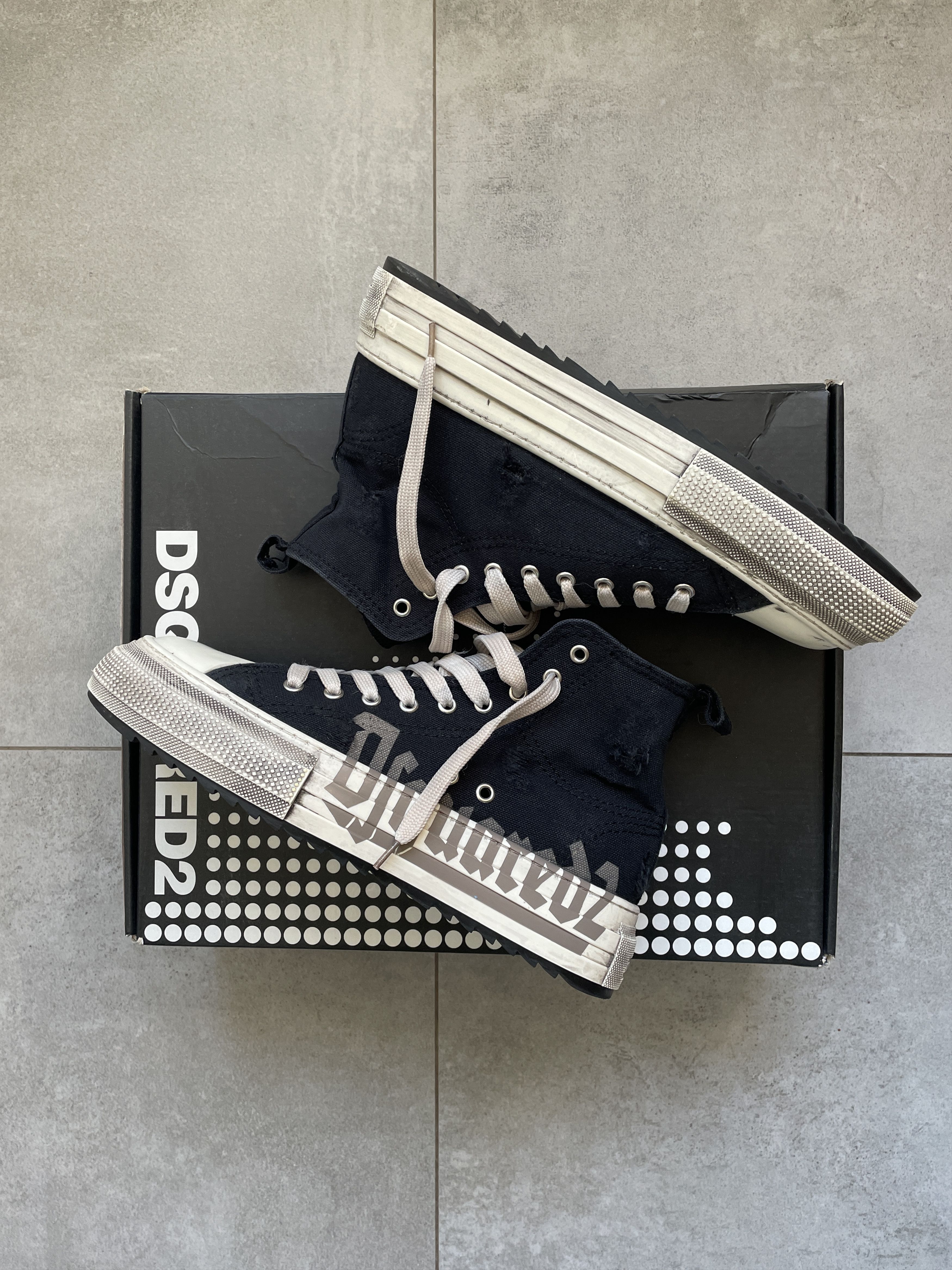 Dsquared2 DSQUARED2 DSQ2 DISTRESSED TYPE NAVY BERLIN HIGH TOPS Size US 7 / EU 40 - 2 Thumbnail