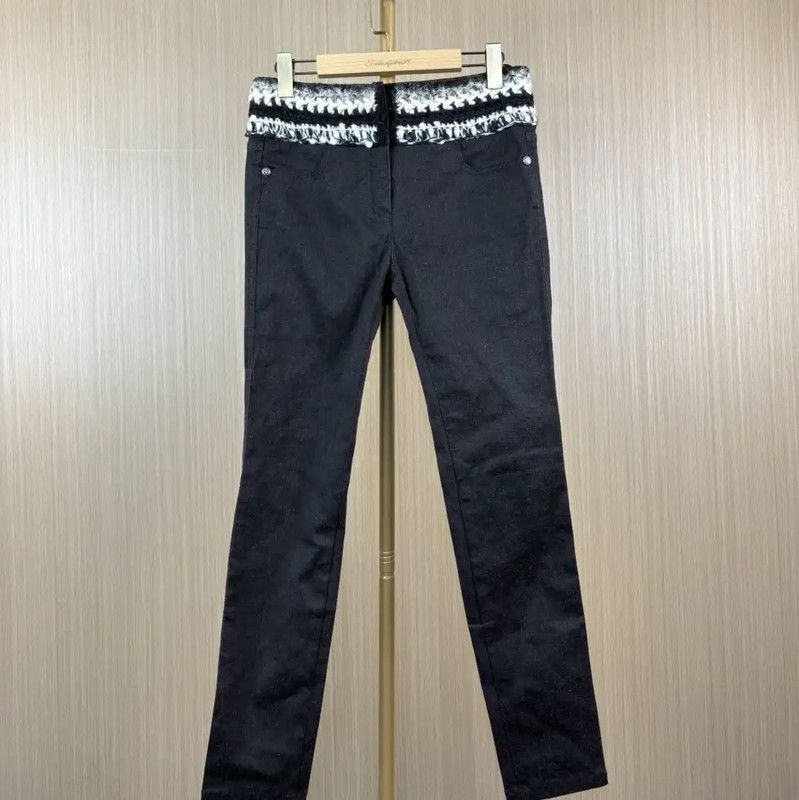 Chanel CHANEL Women's Black Cotton Denim Pants 0089 Size 26" / US 2 / IT 38 - 1 Thumbnail