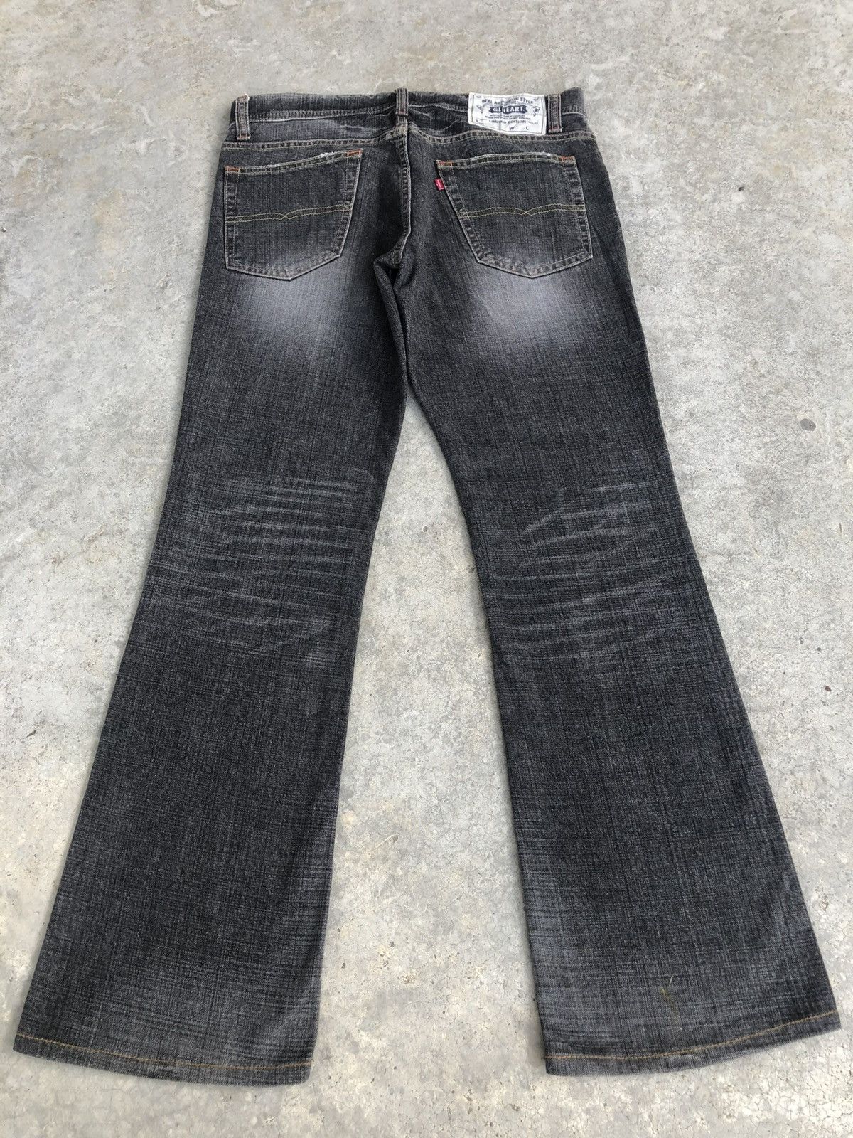 If Six Was Nine Japanese GL Heart Flared Jeans Distressed Denim Size US 33 - 2 Thumbnail