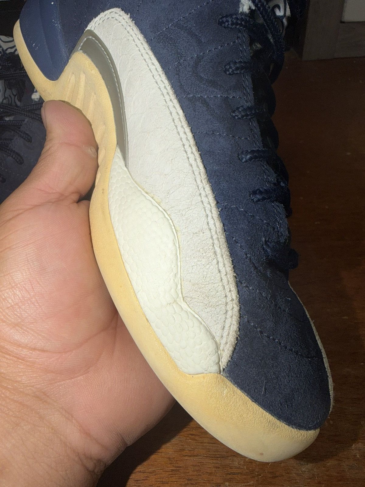 Nike Air Jordan 12 Retro GS International Flight size 5Y Size US 5 / EU 37 - 13 Thumbnail