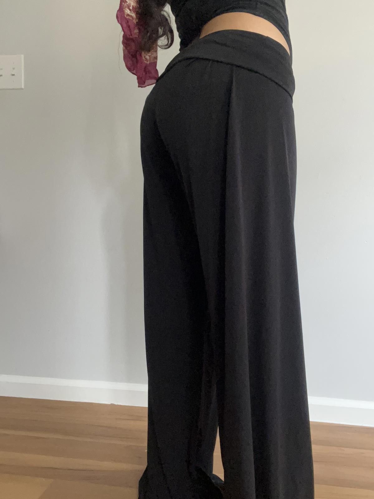 Other Women’s black wide legged low rise yoga pants Size 32" / US 10 / IT 46 - 3 Thumbnail