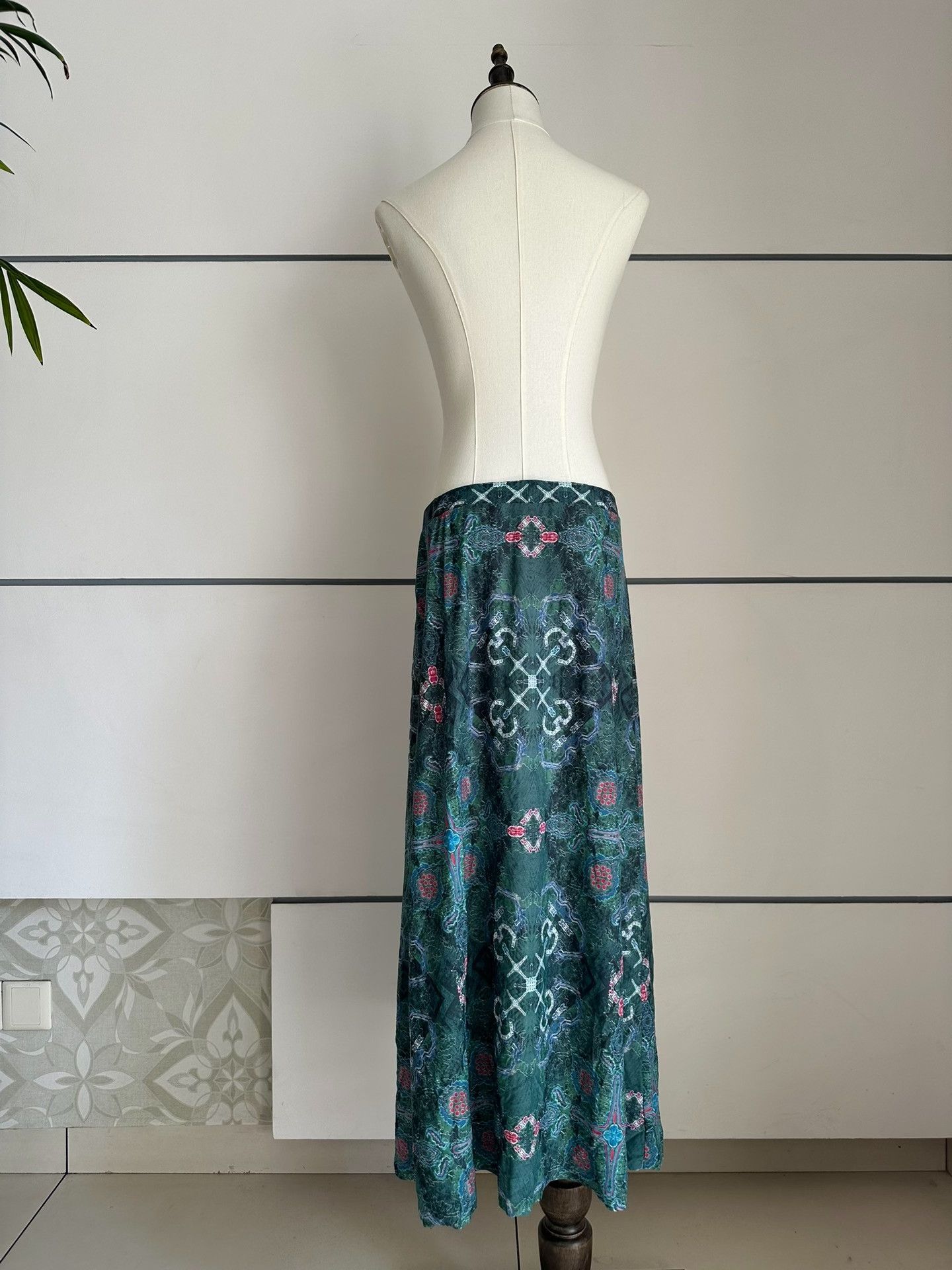 Issey Miyake ISSEY MIYAKE 02FW Church Light and Shadow Series Long Dres Size 28" / US 6 / IT 42 - 2 Thumbnail