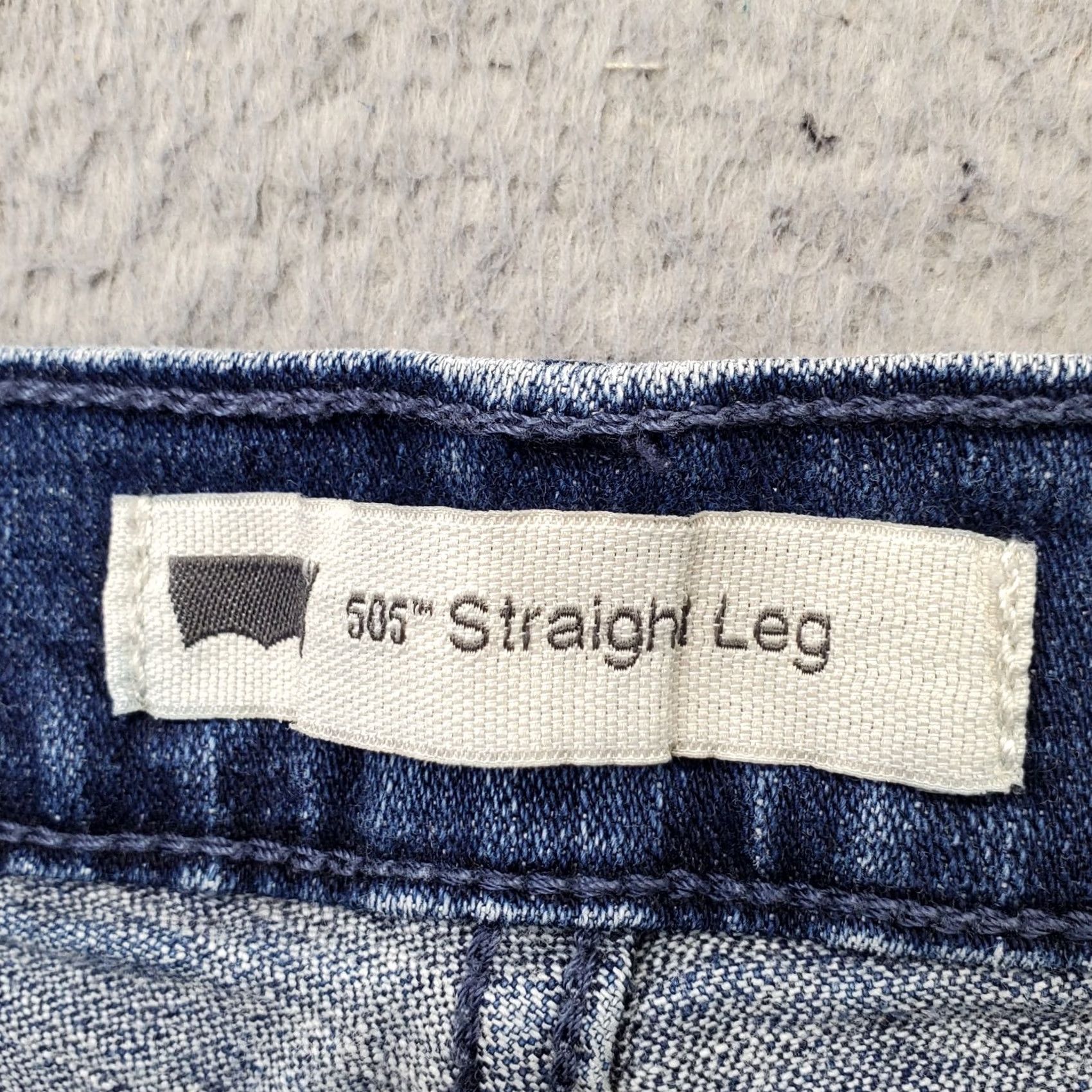 Levi's Levi's 505 Jeans Womens Size 10 Blue Denim Straight Leg 5-Pocket Regular Inseam 30" Vintage: No Size 32" / US 10 / IT 46 - 7 Thumbnail