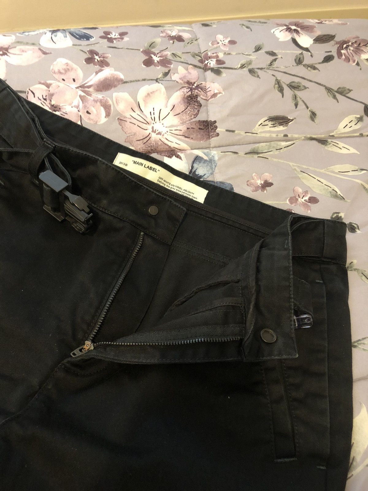 Off-White Off-White Belted Tapered Jeans 33 Size Size US 33 - 12 Thumbnail