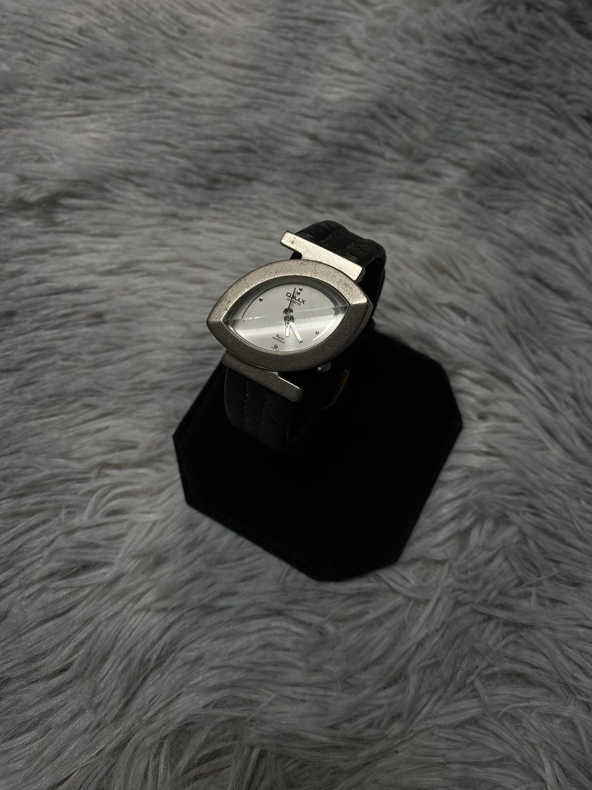 Japanese Brand × Jewelry × Vintage Elegant Omax Watch with Unique Design - Japanese Brand Size ONE SIZE - 3 Thumbnail