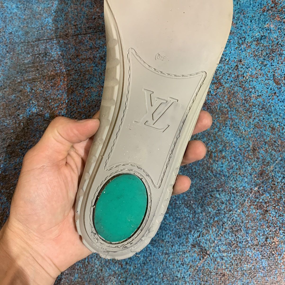 Louis Vuitton Louis Vuitton Men’s Sneakers Size 9 Size US 9 / EU 42 - 13 Thumbnail