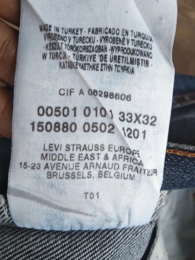 Levi's Vintage Levi's 501 Distressed Jeans 32x31 Size US 32 / EU 48 - 8 Thumbnail