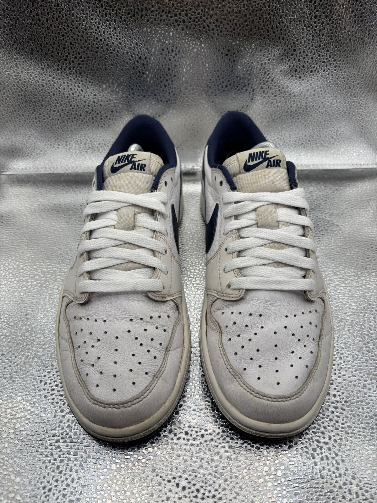 Jordan Brand Air Jordan 1 Low Midnight Navy Size US 9.5 / EU 42-43 - 2 Thumbnail