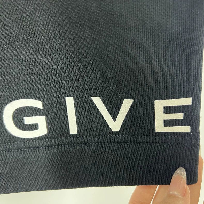Givenchy Givenchy SizeM Men's Casual Shorts Size US 29 - 7 Thumbnail