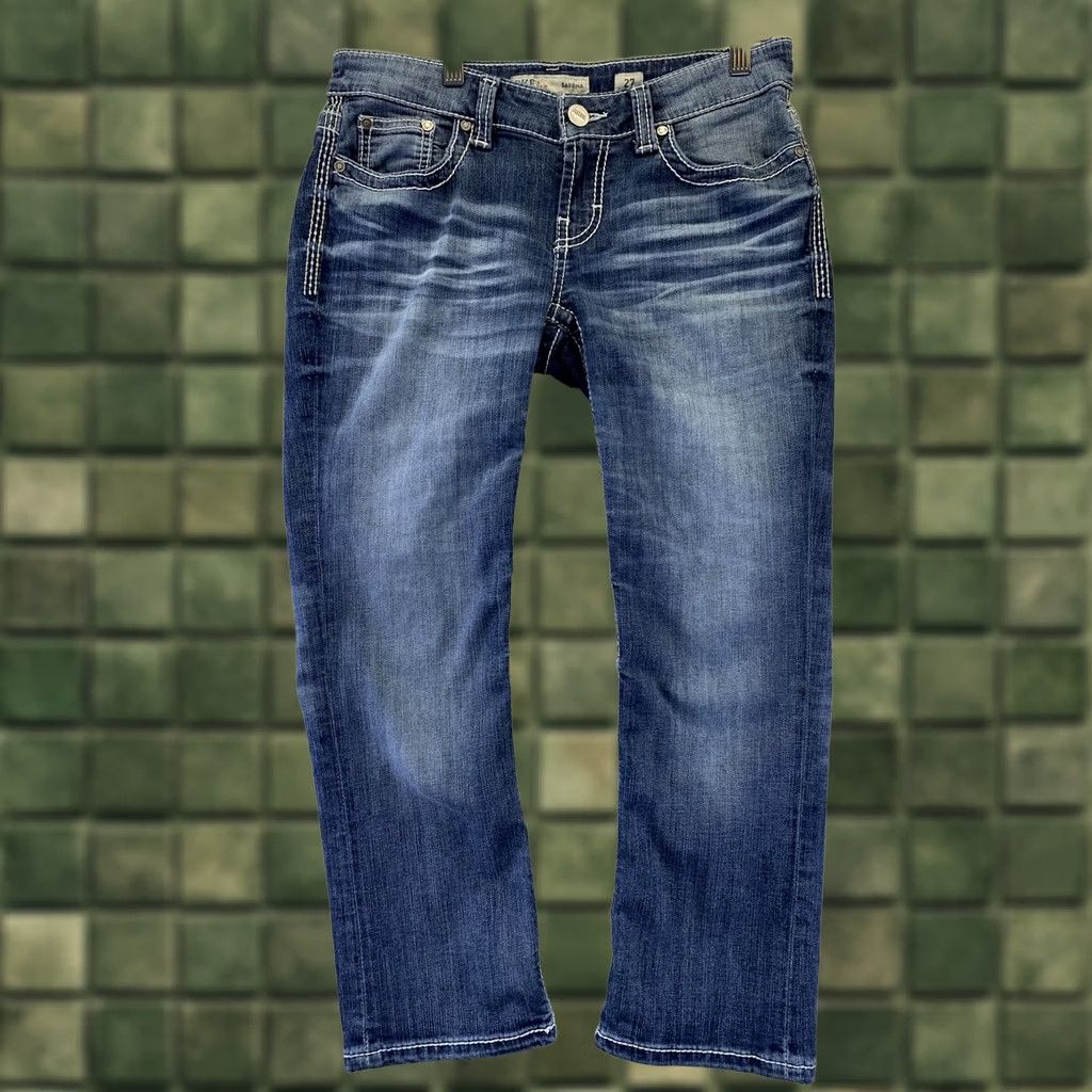 BKE BKE Denim Sabrina Capri Jeans Womens Size 27 -5229 Denim Capri Jeans 27 Blue Cotton Blend 5-Pocket Zipper Embroidered Buckle Sabrina Womens Jeans Size 27" / US 4 / IT 40 - 1 Thumbnail