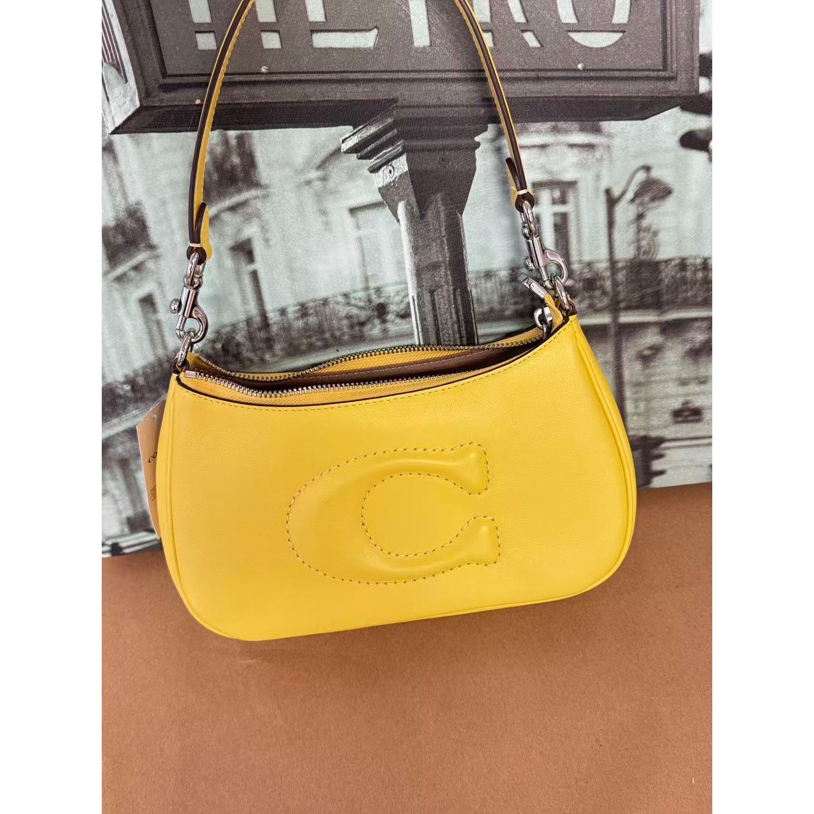 Coach Coach CR099 Teri Shoulder Bag IN Daisy Size ONE SIZE - 7 Thumbnail