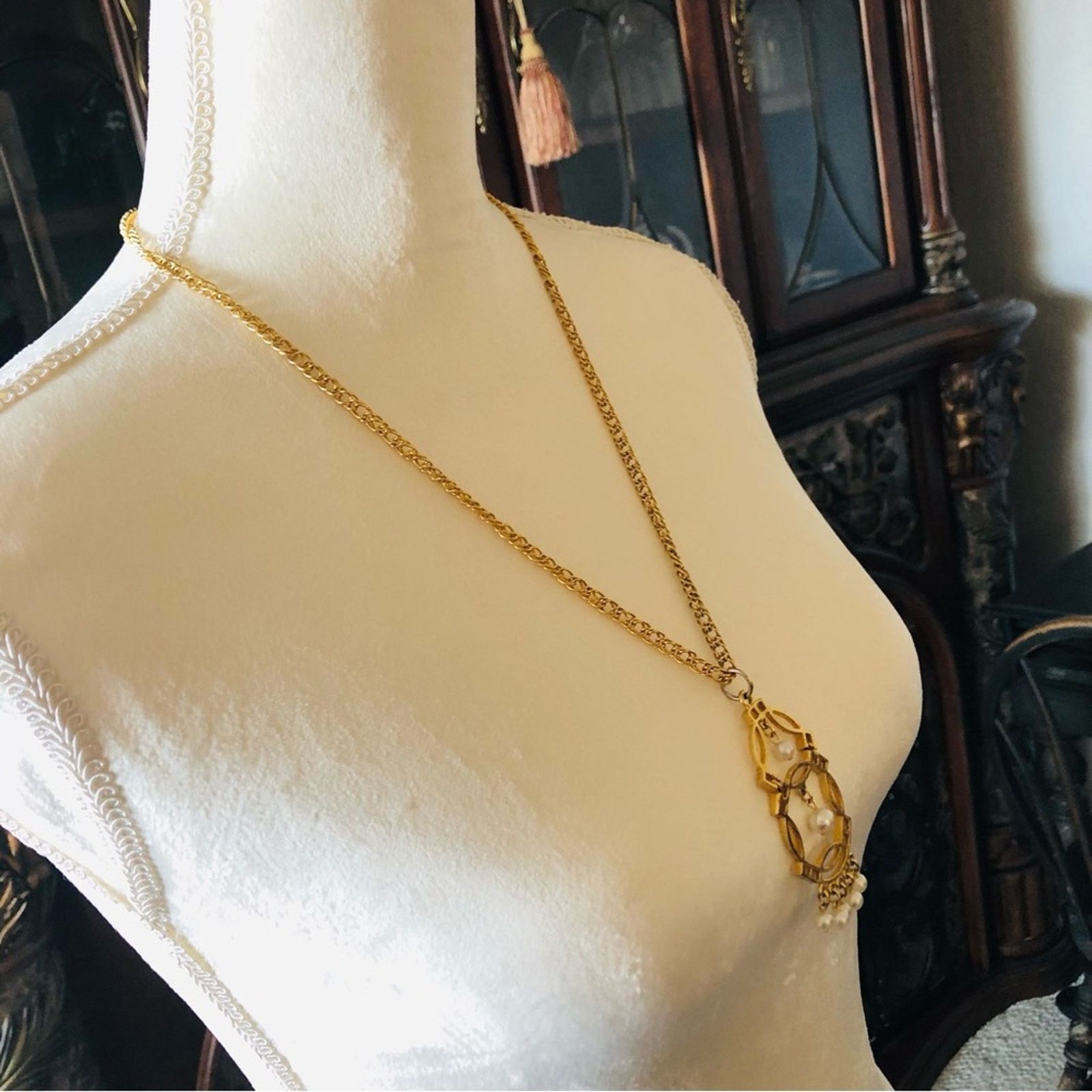 Vintage Vintage 80s gold braided chain Pearl medallion necklace Size ONE SIZE - 2 Thumbnail