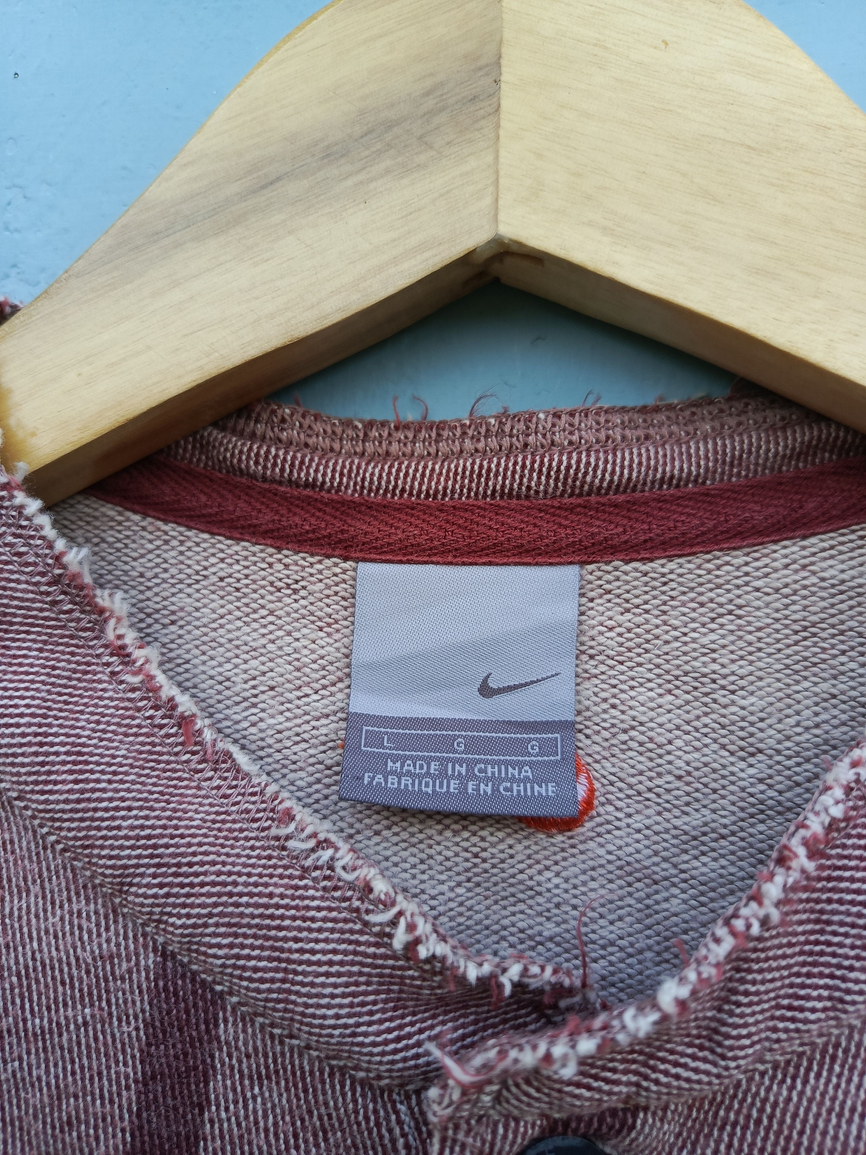 Nike Nike Faded Graphic Henley Shirt Raw Hem Grunge Style Size US L / EU 52-54 / 3 - 3 Thumbnail