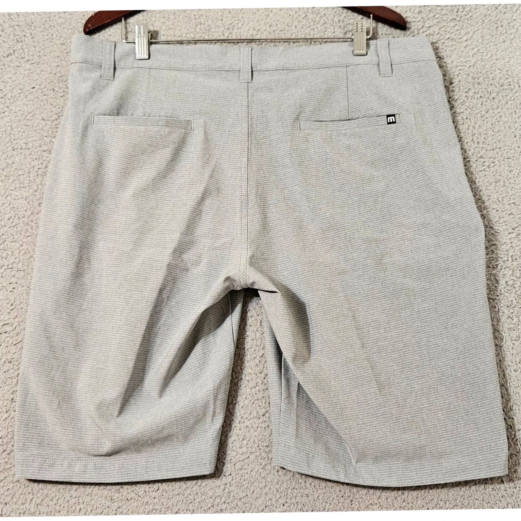 TravisMathew Travis Mathew Gray Striped Golf Chino Shorts Men's Size 38 x 10 Size US 38 / EU 54 - 2 Thumbnail