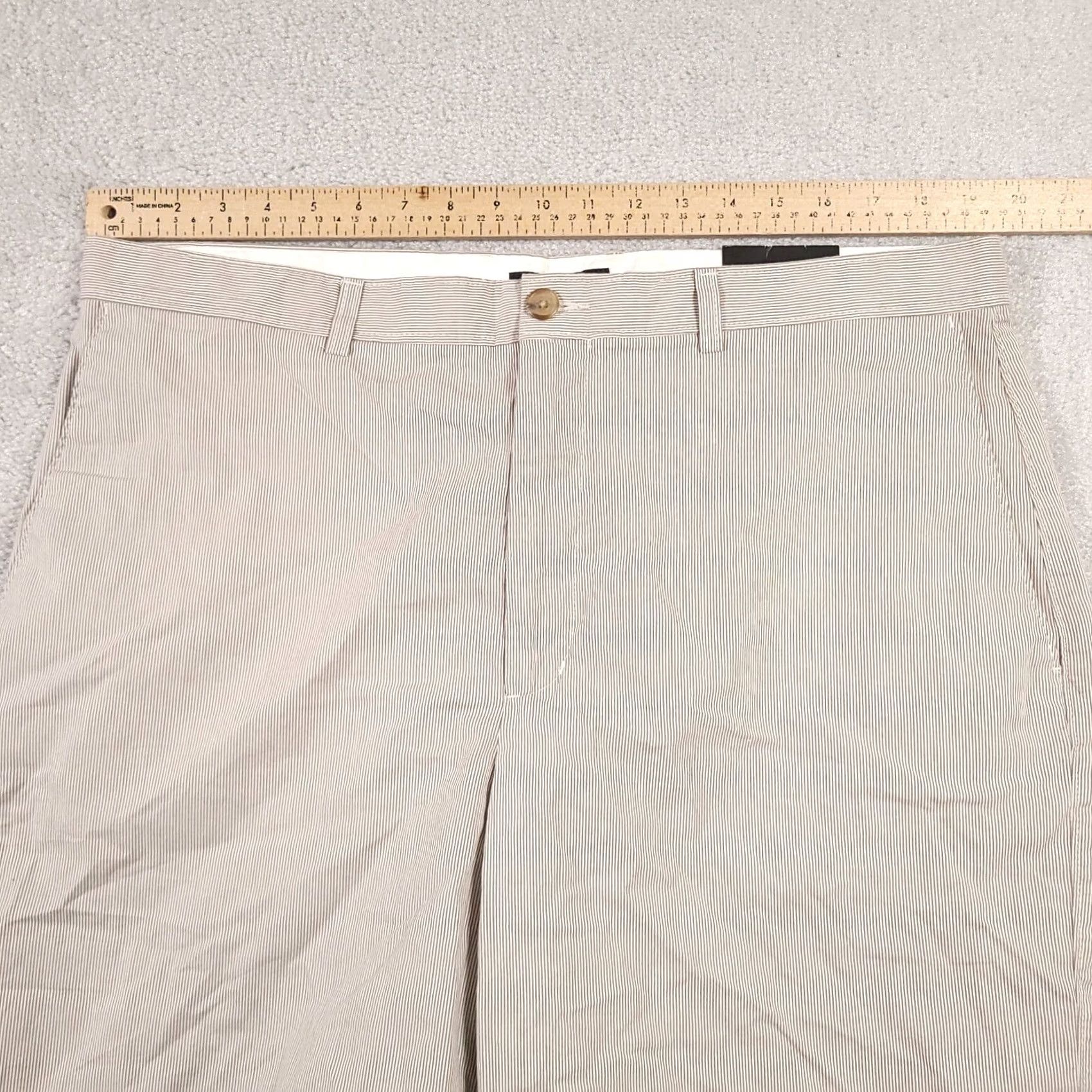 Banana Republic Banana Republic Chino Shorts Mens 38 Casual Flat Front Striped Size US 38 / EU 54 - 5 Thumbnail
