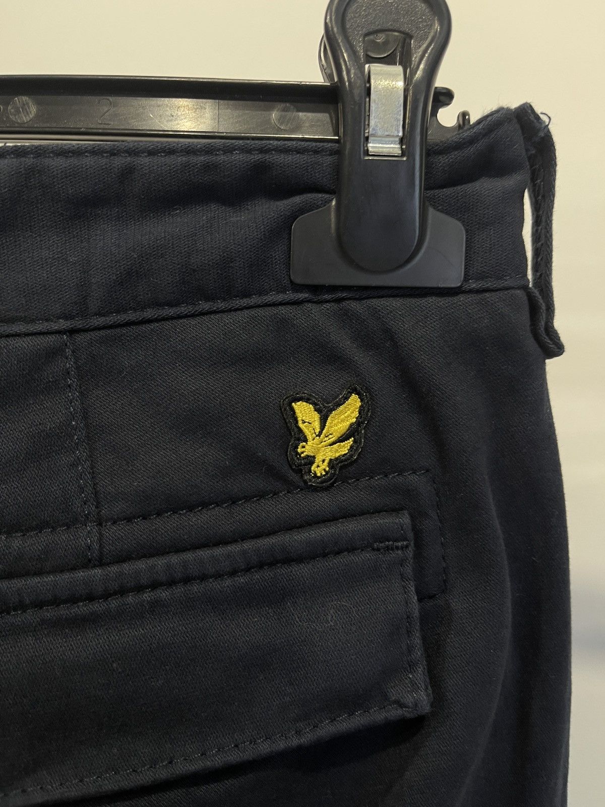 Lyle & Scott Lyle & Scott Slim Cargo Trousers Navy Blue 30/30 Size US 30 / EU 46 - 6 Thumbnail