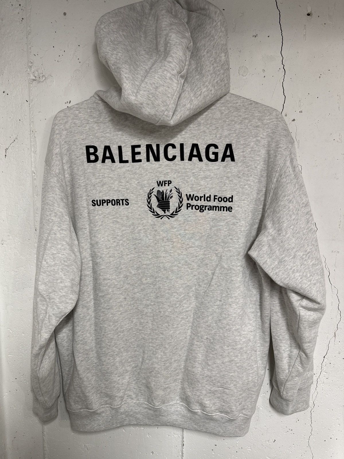 Balenciaga Balenicaga Hoodie World Food Programme Size US M / EU 48-50 / 2 - 3 Thumbnail