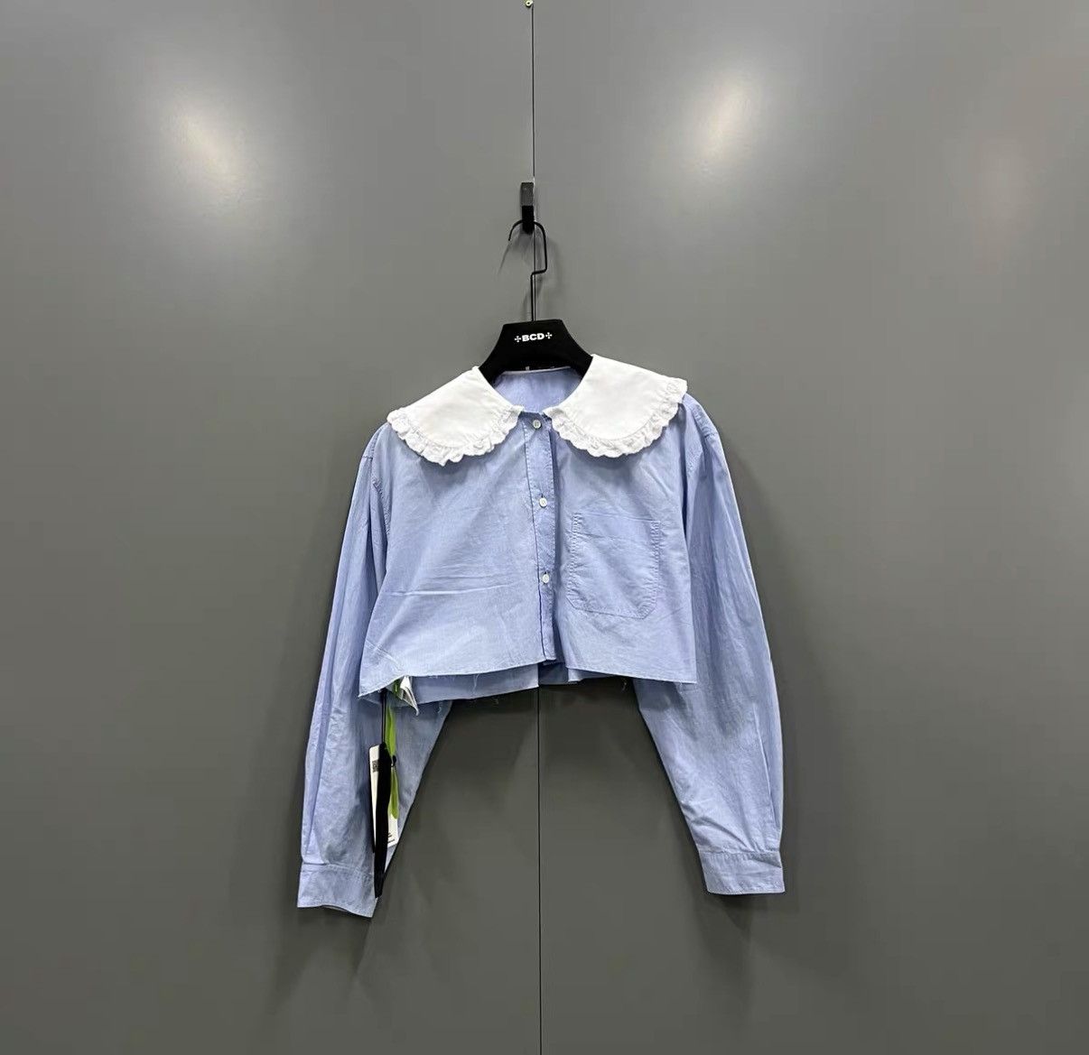 Miu Miu Miu Miu Light Blue Peter Pan Collar Shirt J41 Size S / US 4 / IT 40 - 1 Thumbnail